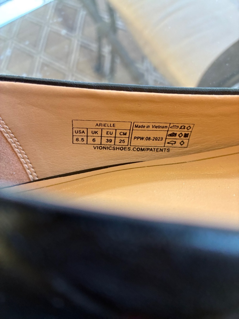 Vionic Arielle black pointy toe flats size 8.5 - Picture 8 of 10